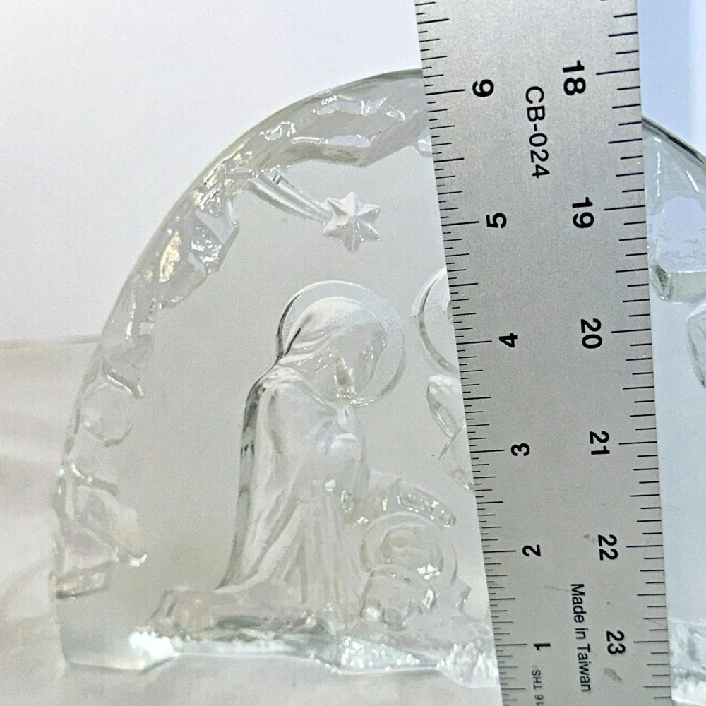 Vintage ZABKOWICE Glass NATIVITY Scene Christmas Holy Family  Poland 8.5